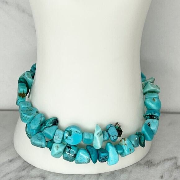 Faux Turquoise Cross Beaded Silver Tone Wire Wrap Bracelet - Picture 5 of 7